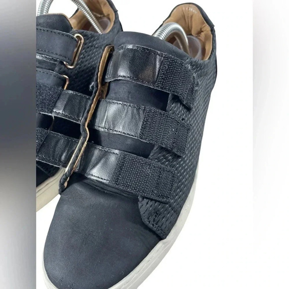 Aldo  Paise Black/White/Gold Leather Velcro Sneakers Size 8.5 - Picture 6 of 11